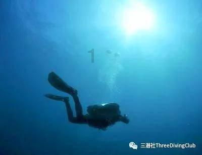 又一小区给业主发“红包”